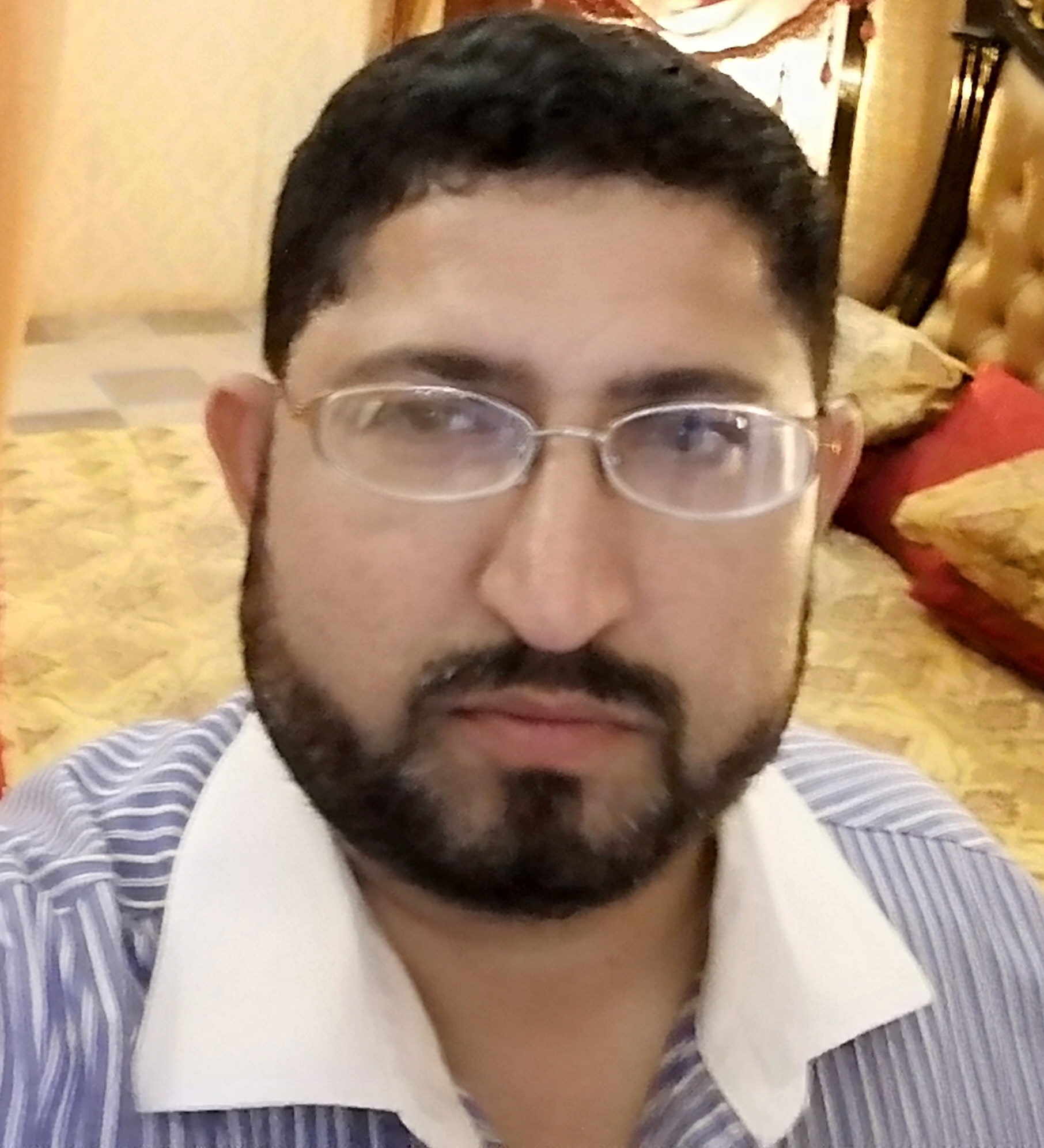 Dr SHAHZAD HANIF